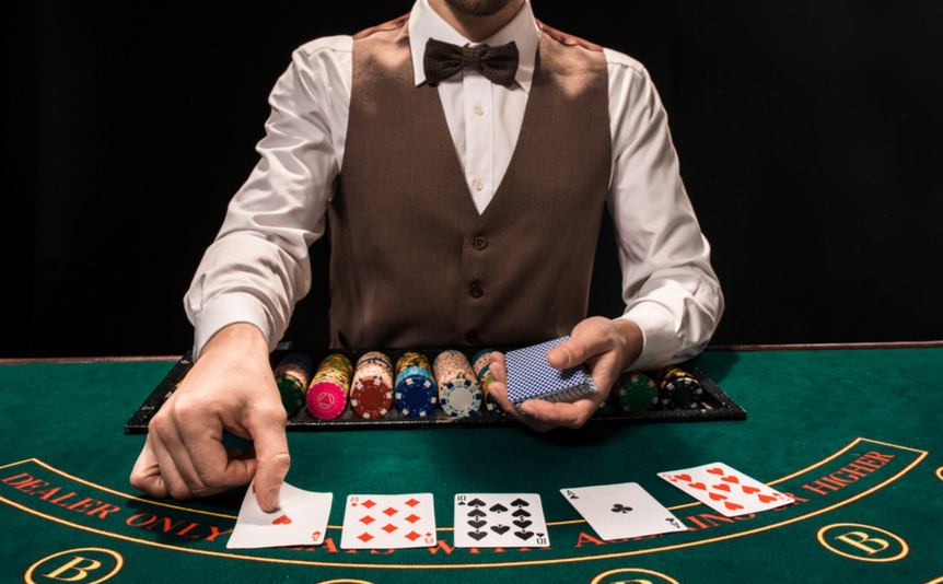 What is online blackjack - card game explained